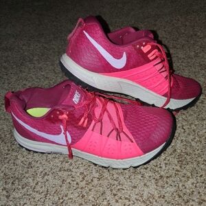 Nike Women's Fuchsia and White Athletic Shoes